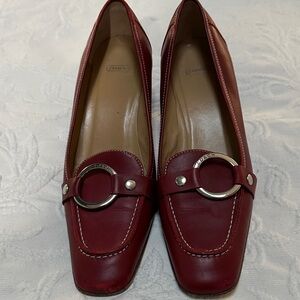 Coach Rusty Red low heels with Silver Buckle Sz 8